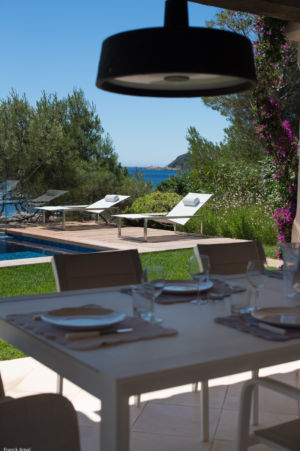 luxuriöse Villen und Ferienhäuser bietet der Gautinger Reisespezialist DOMIZILE REISEN