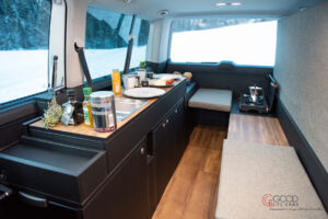 Echter Wohnraum bietet das Camper Modul von Good Life Vans für alle Busse Echter Wohnraum bietet das Camper Modul von Good Life Vans für alle Busse